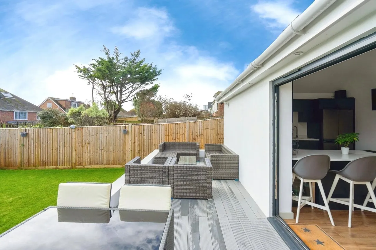 Cissbury Crescent, Saltdean, BN2, photo 30