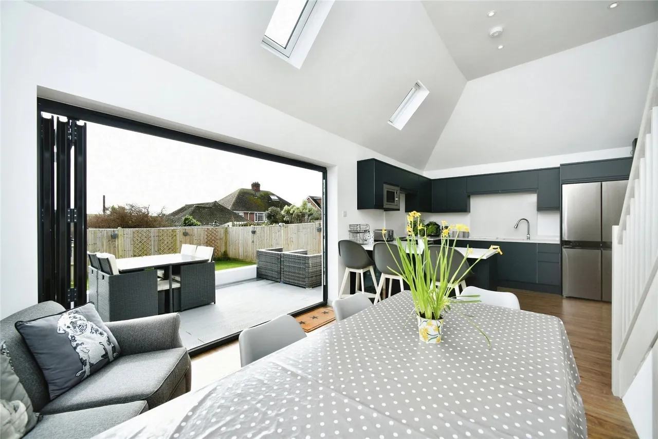 Cissbury Crescent, Saltdean, BN2, photo 5