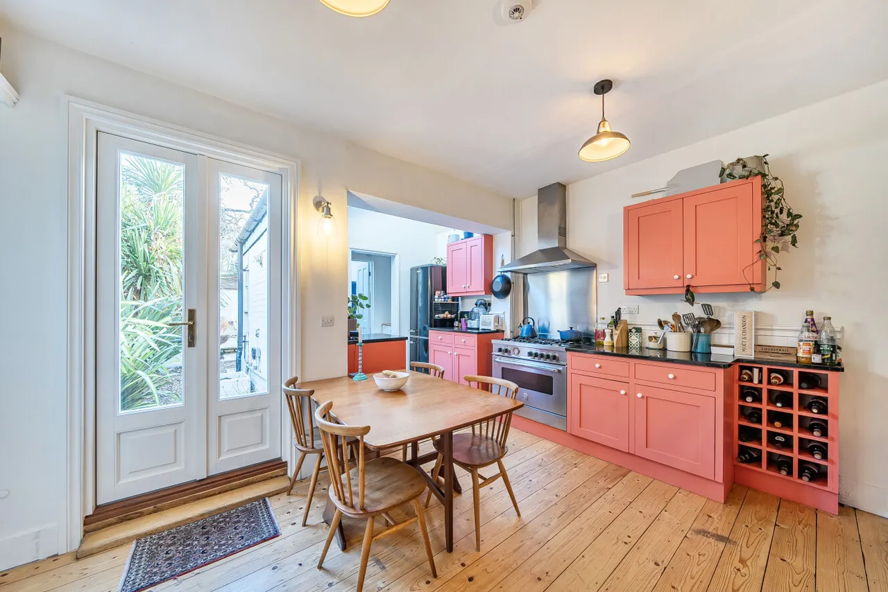 2 bed house for sale — Regent Road, Herne Hill, London, SE24