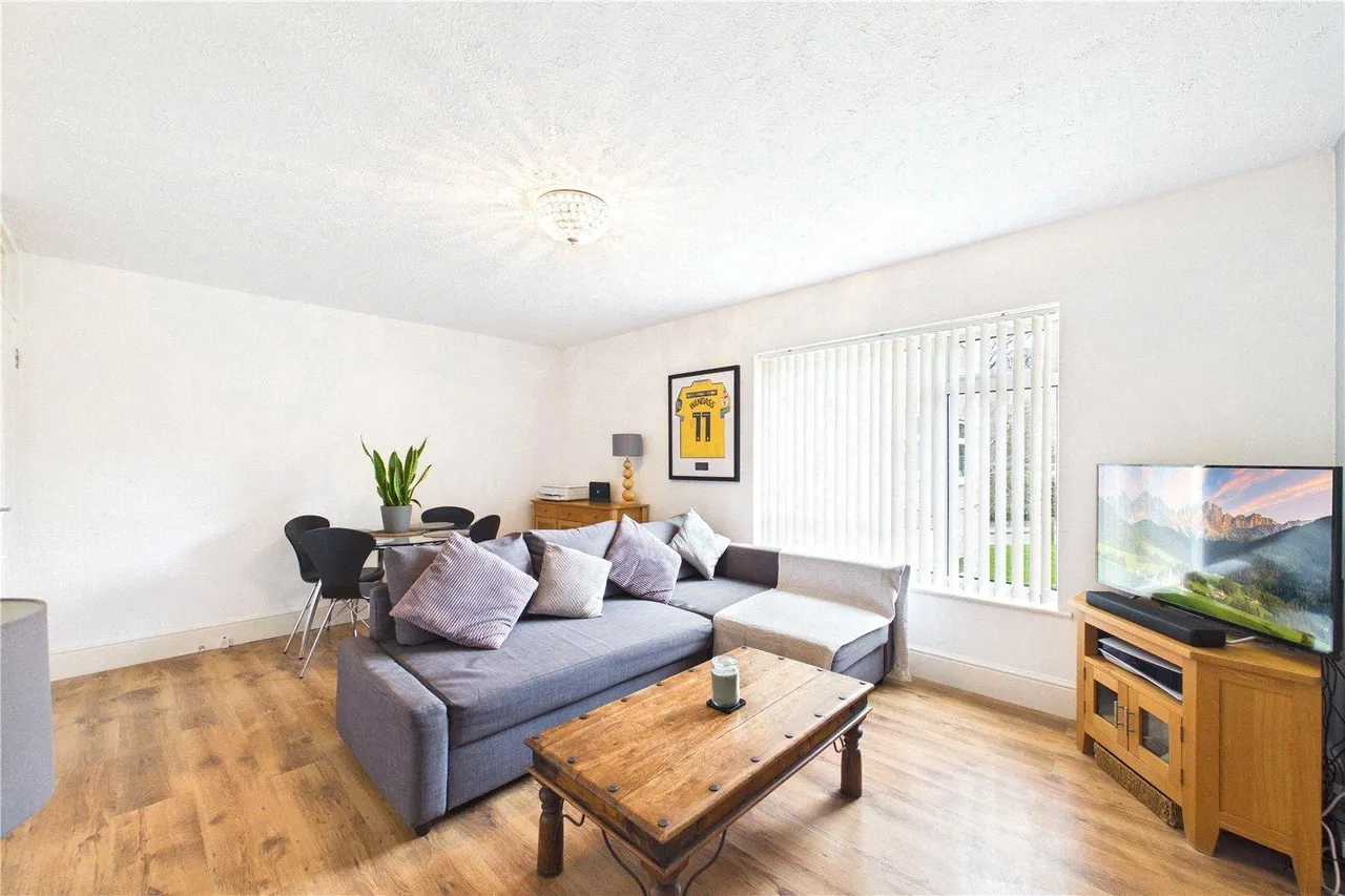 Marketing Card, Tunworth Court, RG26, photo 3