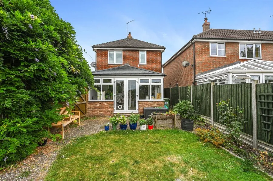 House Under Offer with 3 bedrooms in Steeple Bumpstead, Nr Haverhill, CB9, photo 4