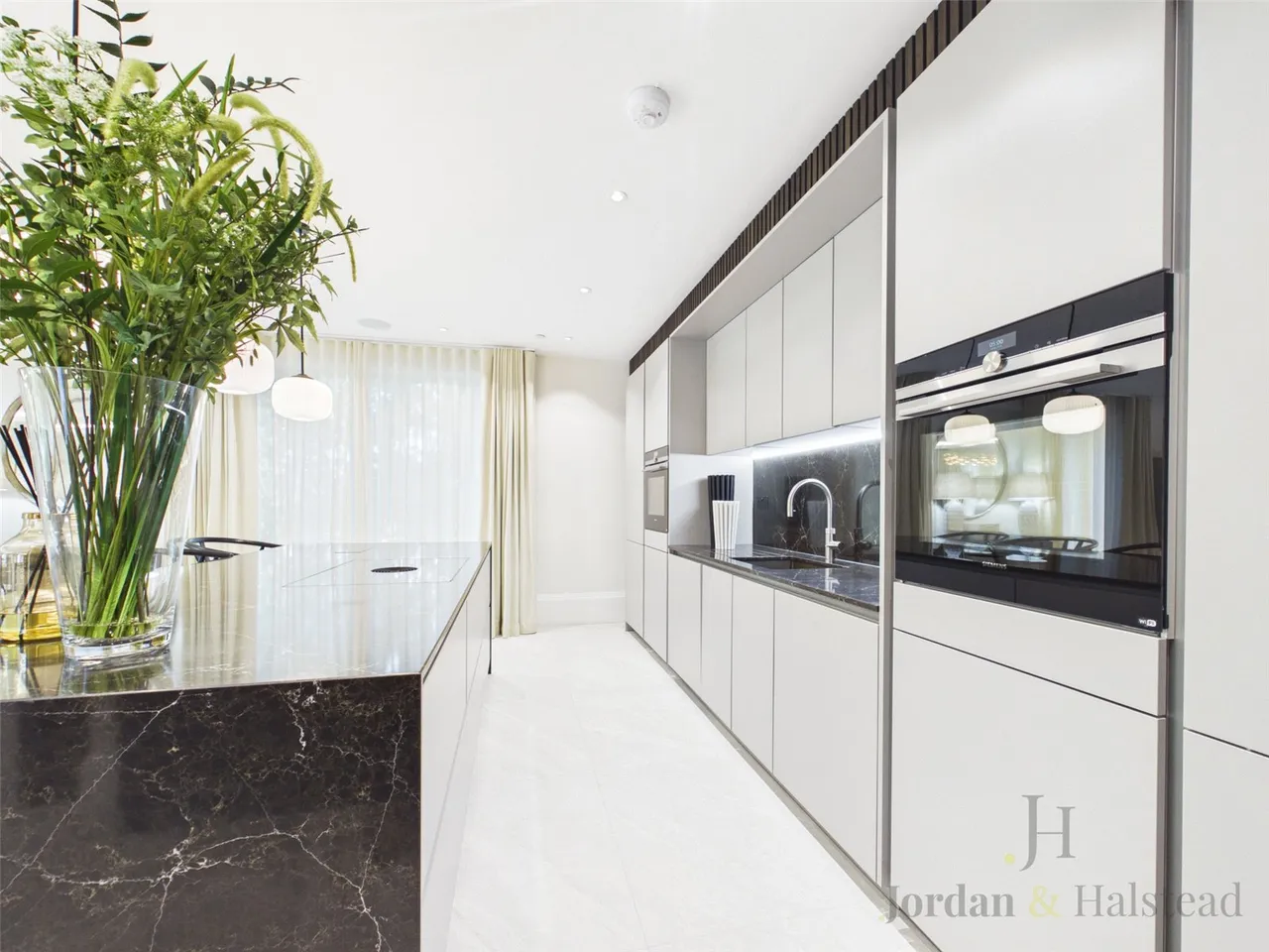 Macclesfield Road, Prestbury, Macclesfield, Cheshire, SK10 4BH, photo 11