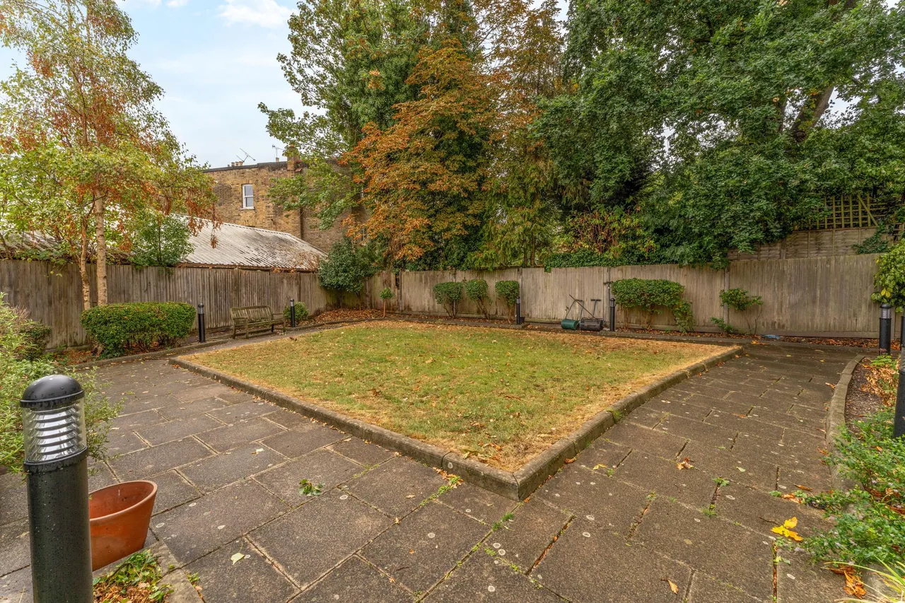 Crouch End Hill, London, N8, photo 17