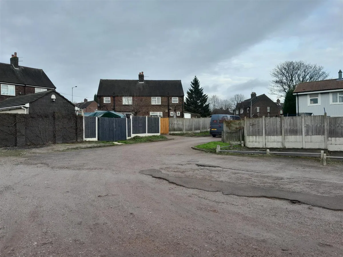 Knype Way, Newcastle-under-Lyme, ST5, photo 12