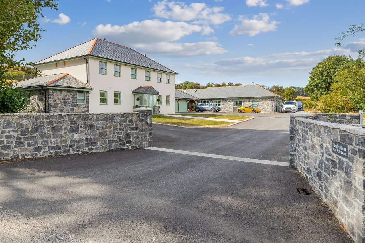 West Pitten, Plymouth, PL7, photo 2