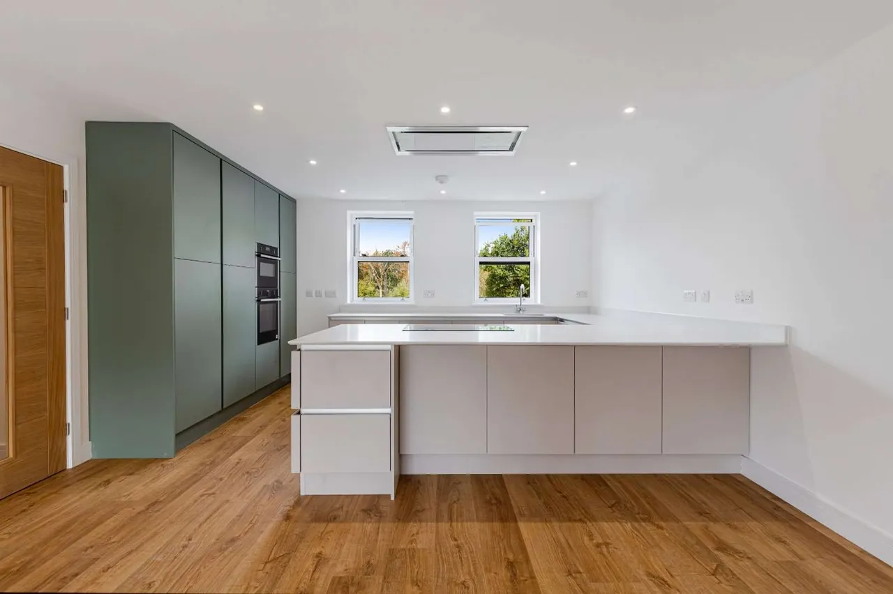 West Pitten, Plymouth, PL7, photo 6