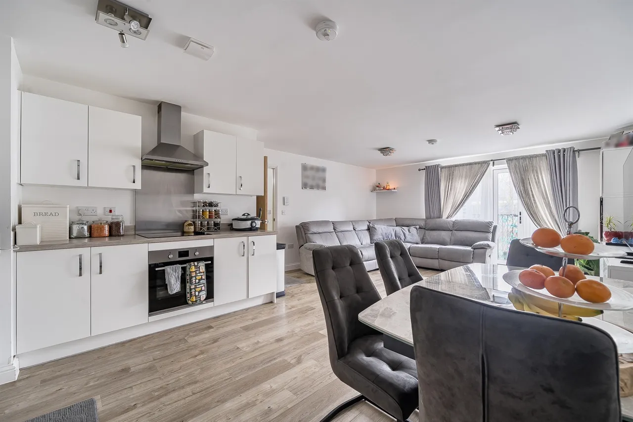 Boyn Valley Road, Maidenhead, SL6, photo 2