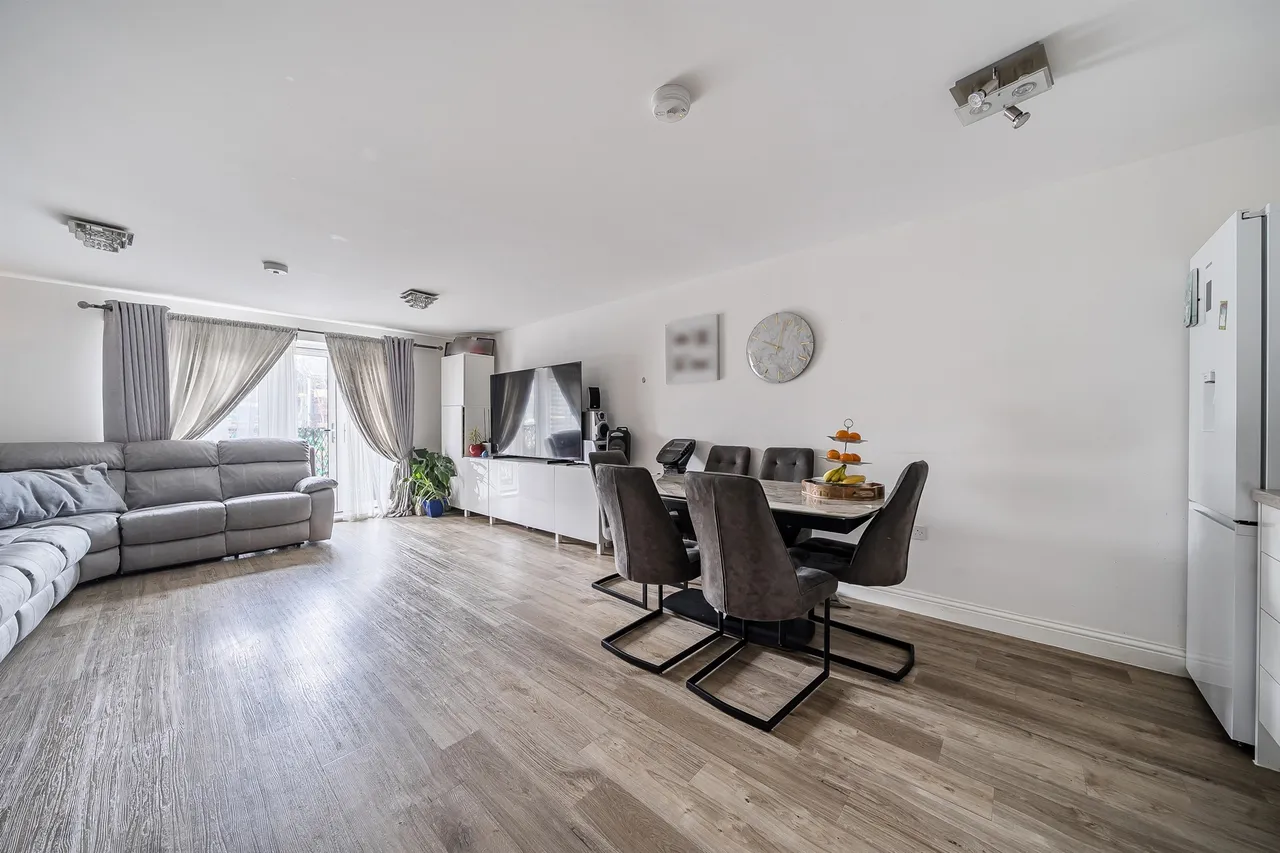 Boyn Valley Road, Maidenhead, SL6, photo 3