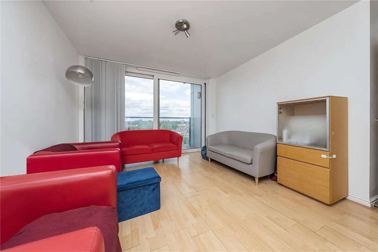 The Blenheim Centre, Hounslow, TW3, photo 3