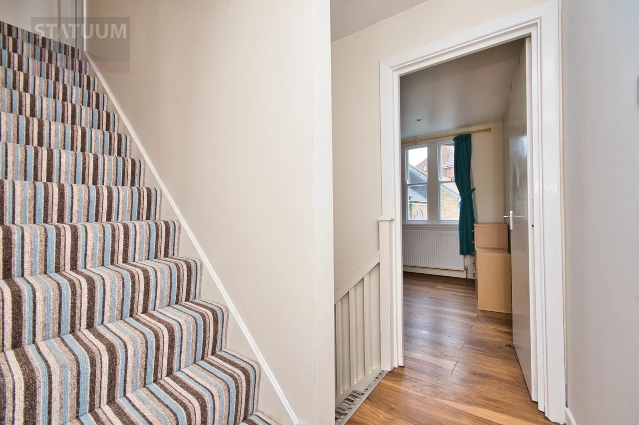 Shacklewell Lane, Dalston, E8, photo 6