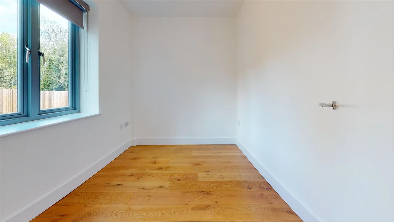 Trevelyan Gardens, Loughton, photo 6