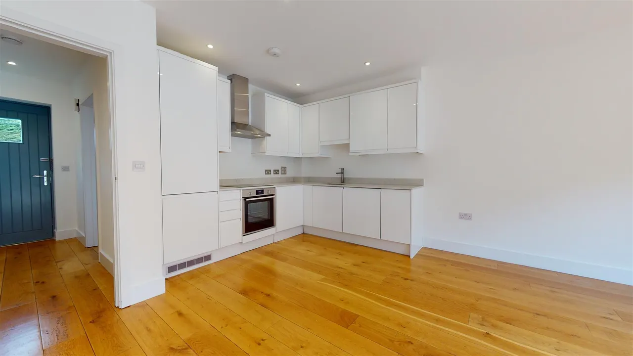 Trevelyan Gardens, Loughton, photo 4