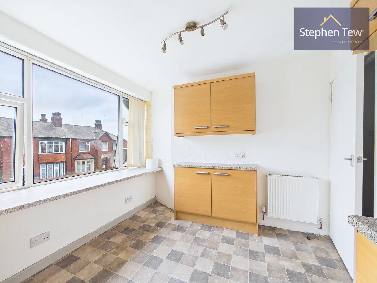 Highfield Road, Blackpool, FY4, photo 6