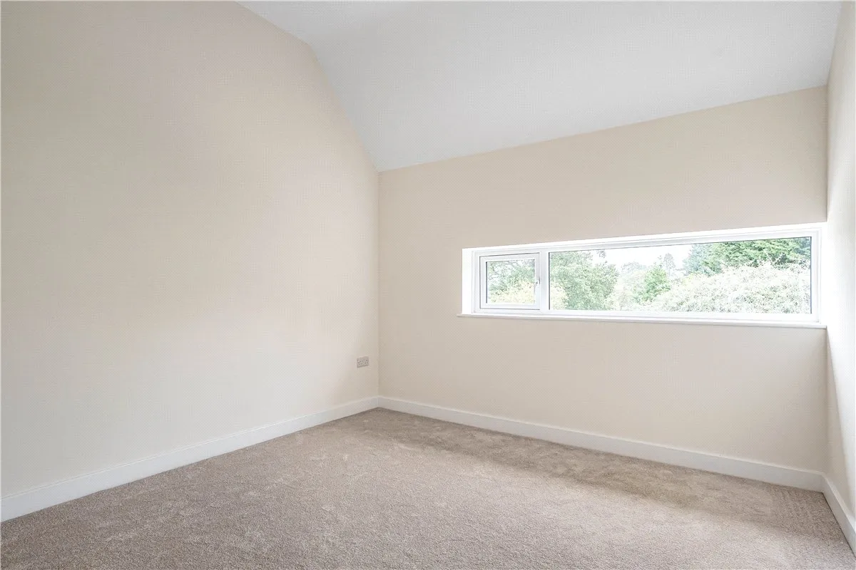 Hodgetts Lane, Burton Green, CV8, photo 9