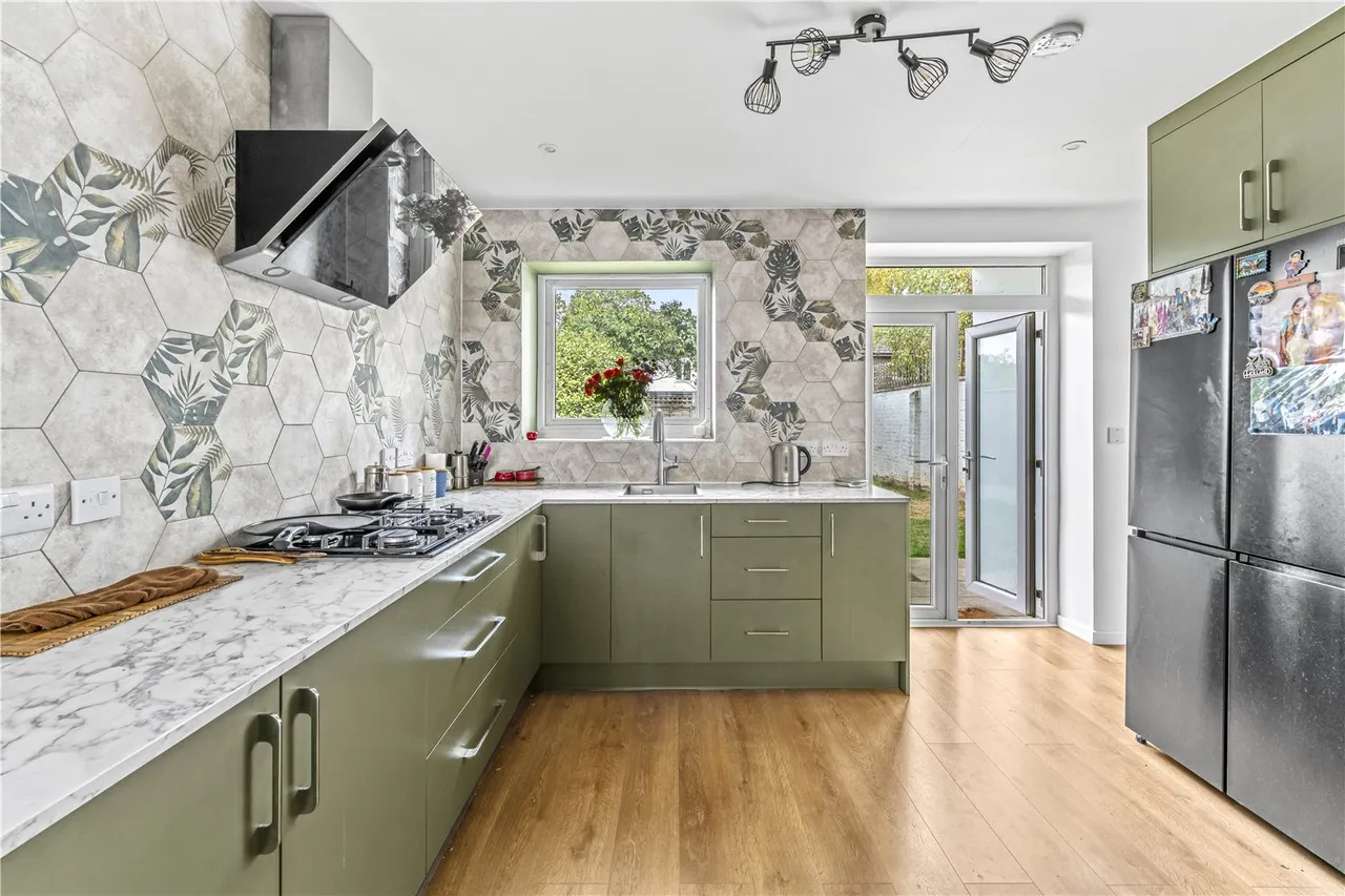 Pentland Avenue, Shepperton, TW17 0BL, photo 5