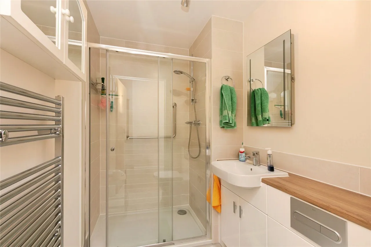 Shortwood Copse Lane, RG23, photo 8