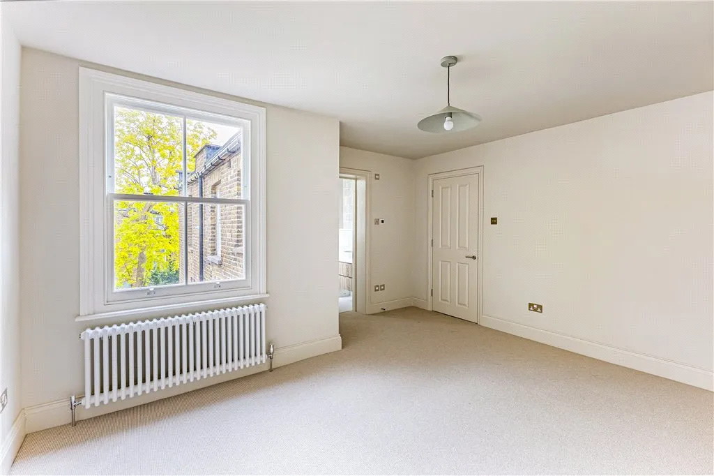 Rostrevor Road, London, SW6, photo 28