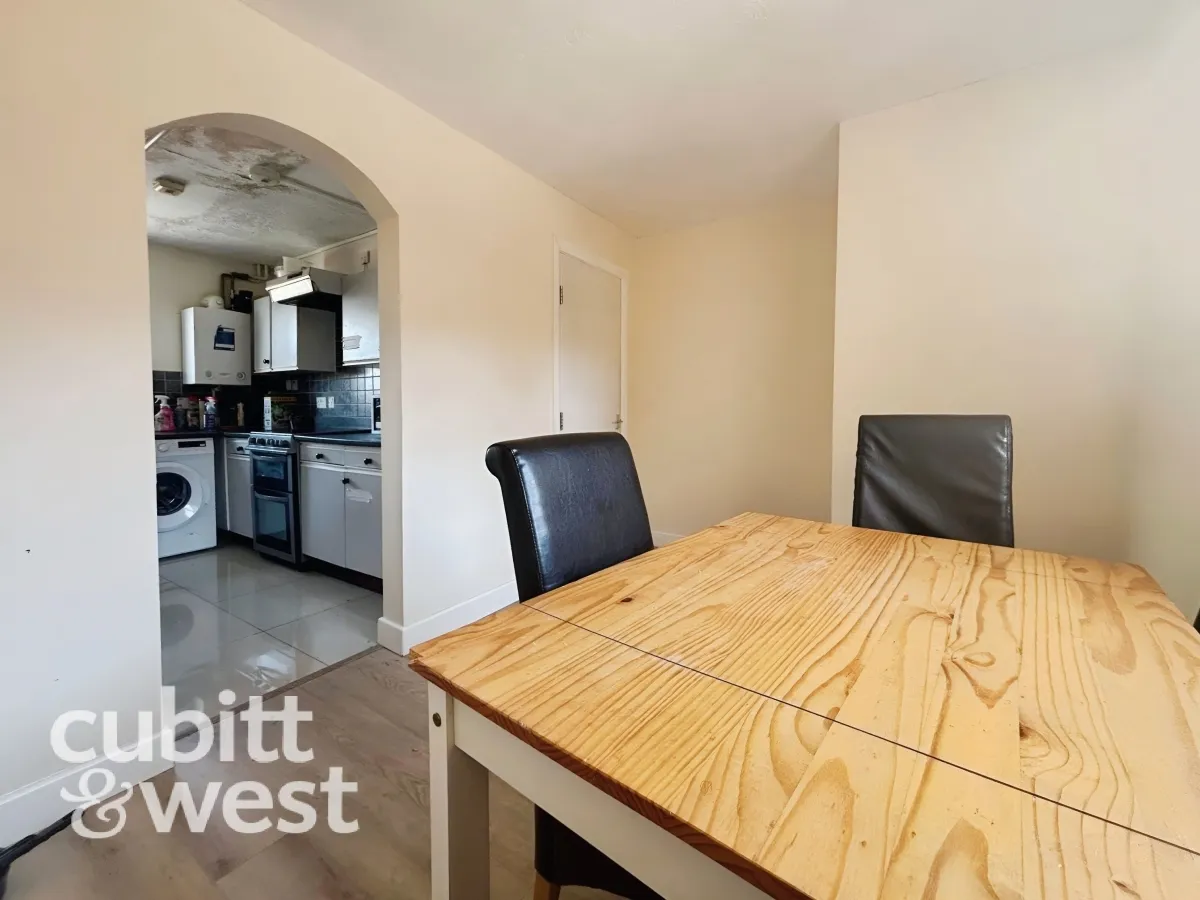 DEPOSIT ALTERNATIVE AVAILABLE Greetham Street, Southsea, PO5, photo 4