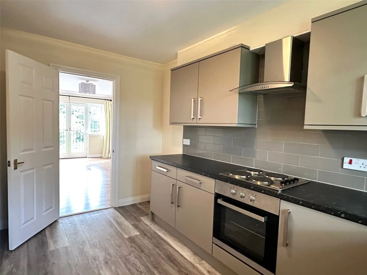 Kendal Road, Macclesfield, SK11, photo 5