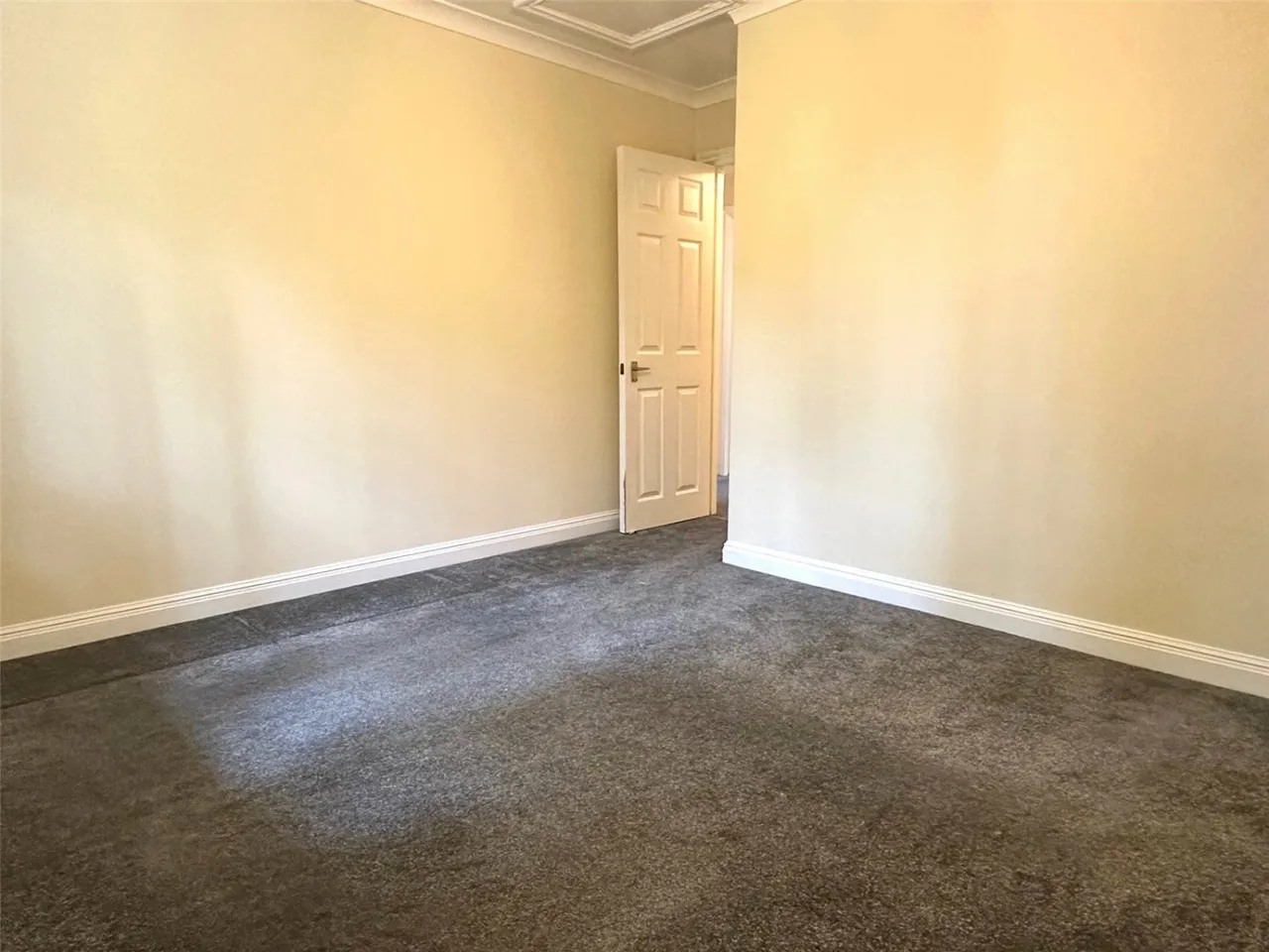 Kendal Road, Macclesfield, SK11, photo 9