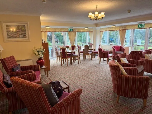 Clifton Drive, FY8, photo 8