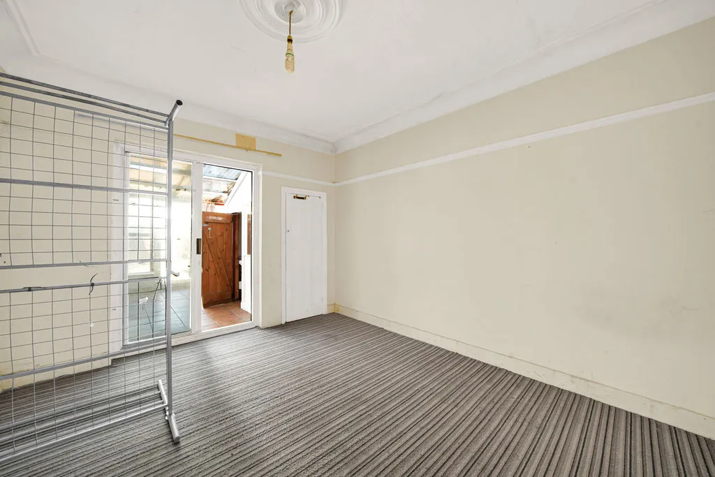 Hickling Road, Ilford, IG1, photo 5