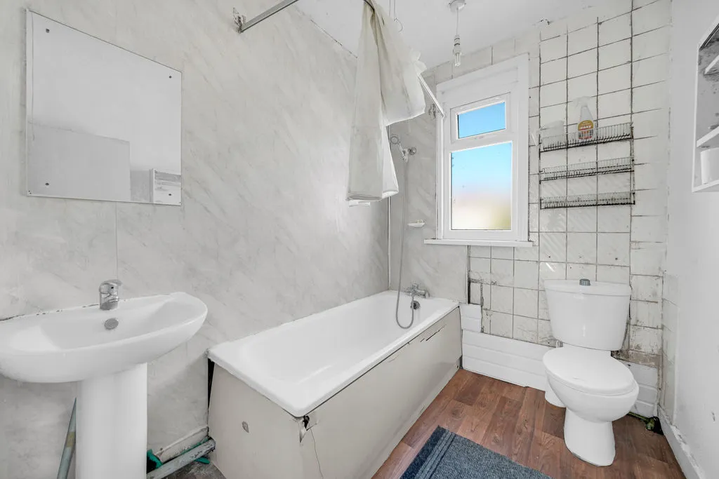 Hickling Road, Ilford, IG1, photo 12