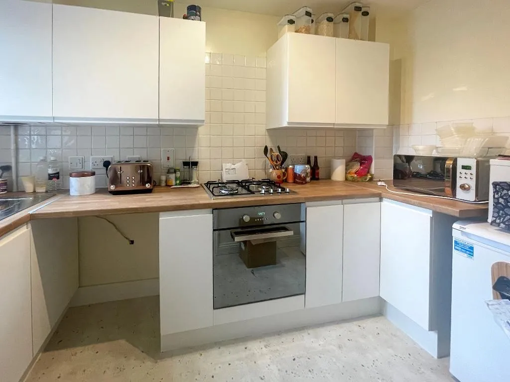 Gwynne Road, Caterham, photo 4