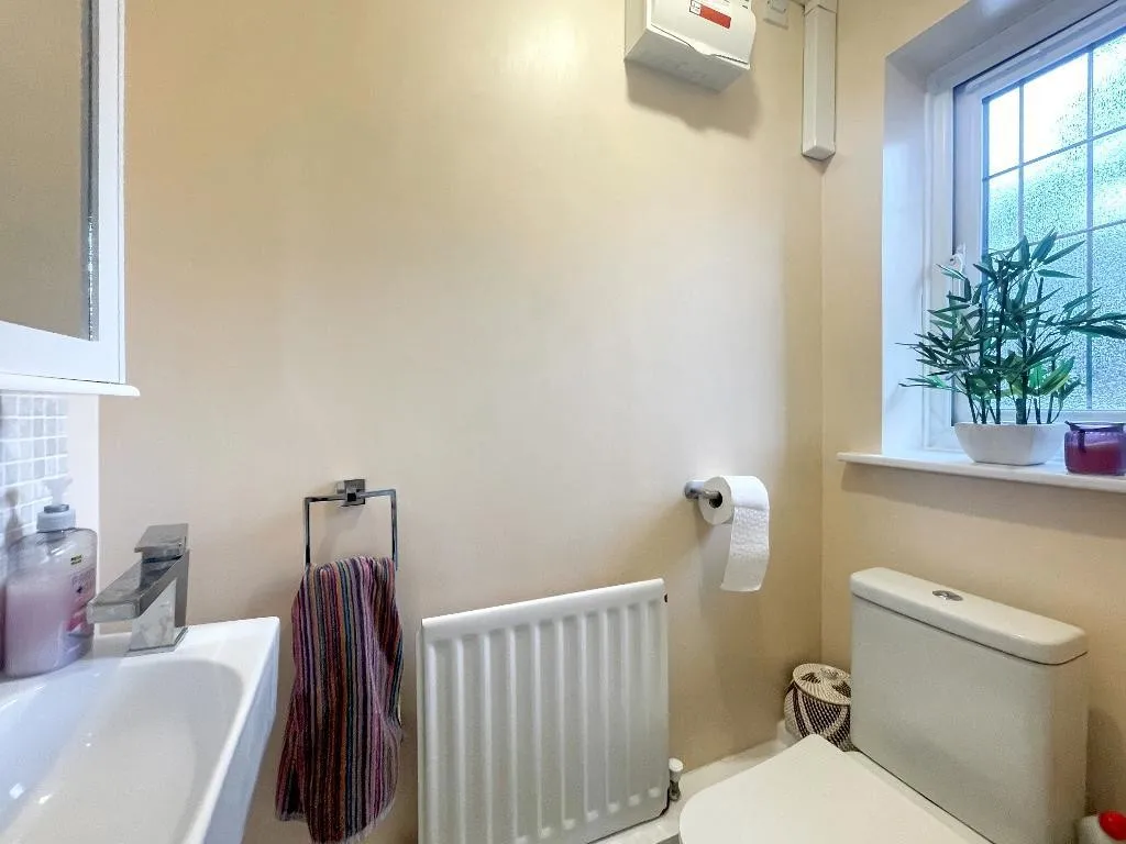 Gwynne Road, Caterham, photo 8