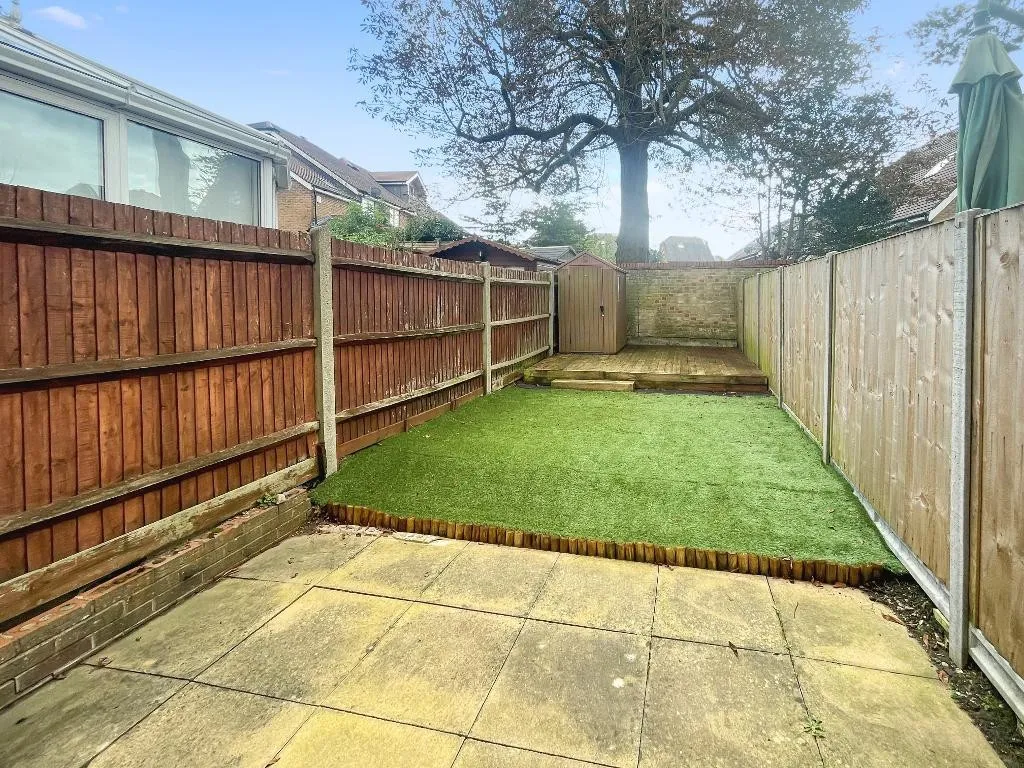 Gwynne Road, Caterham, photo 2