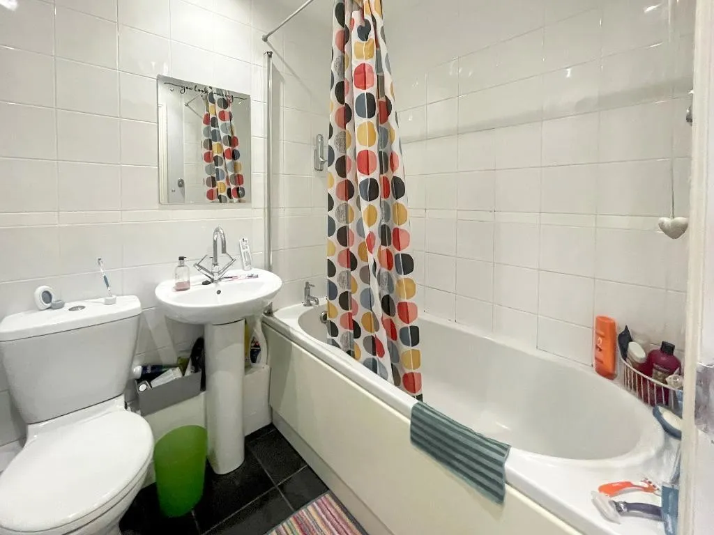 Gwynne Road, Caterham, photo 5