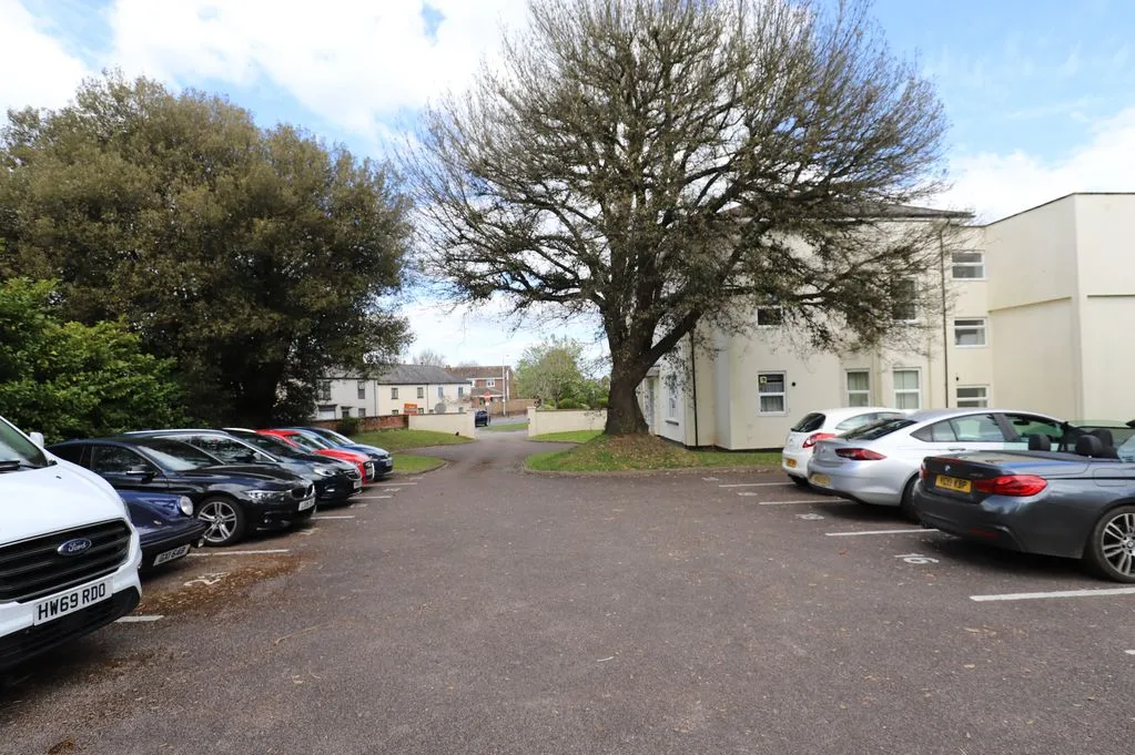 Church Road, Alphington, Exeter, photo 16