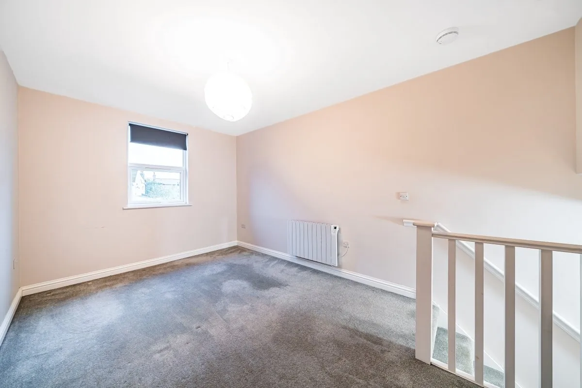 Backwater Place, Kingston Upon Thames, KT1, photo 2