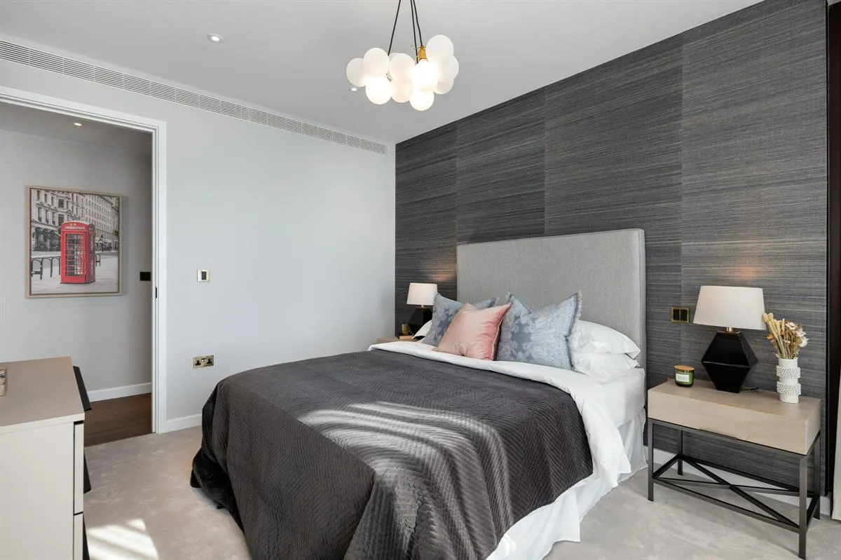 Apartment B 8 Carnation Way, London, SW8 5JE, photo 9