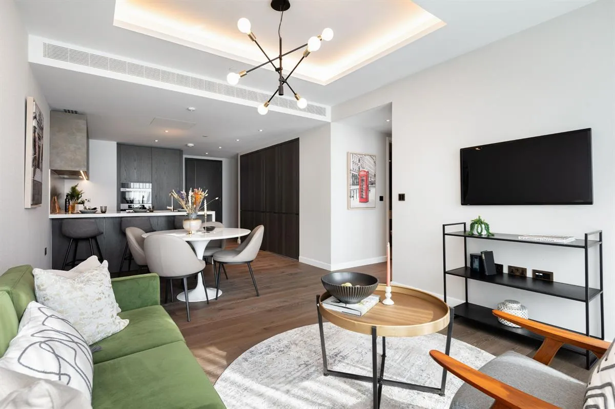 Apartment B 8 Carnation Way, London, SW8 5JE, photo 4