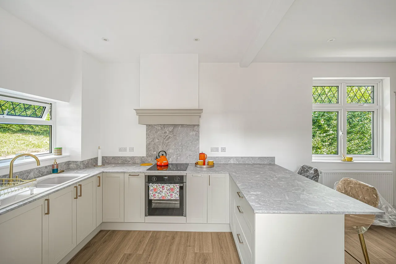 Brynna Road, Brynna, CF72, photo 3