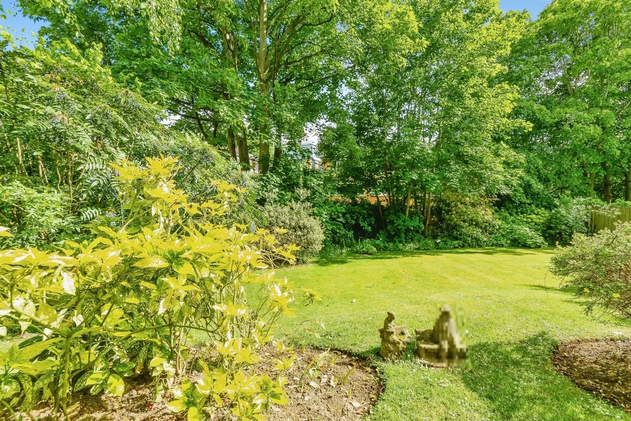 Linkfield Lane, Redhill, RH1, photo 3