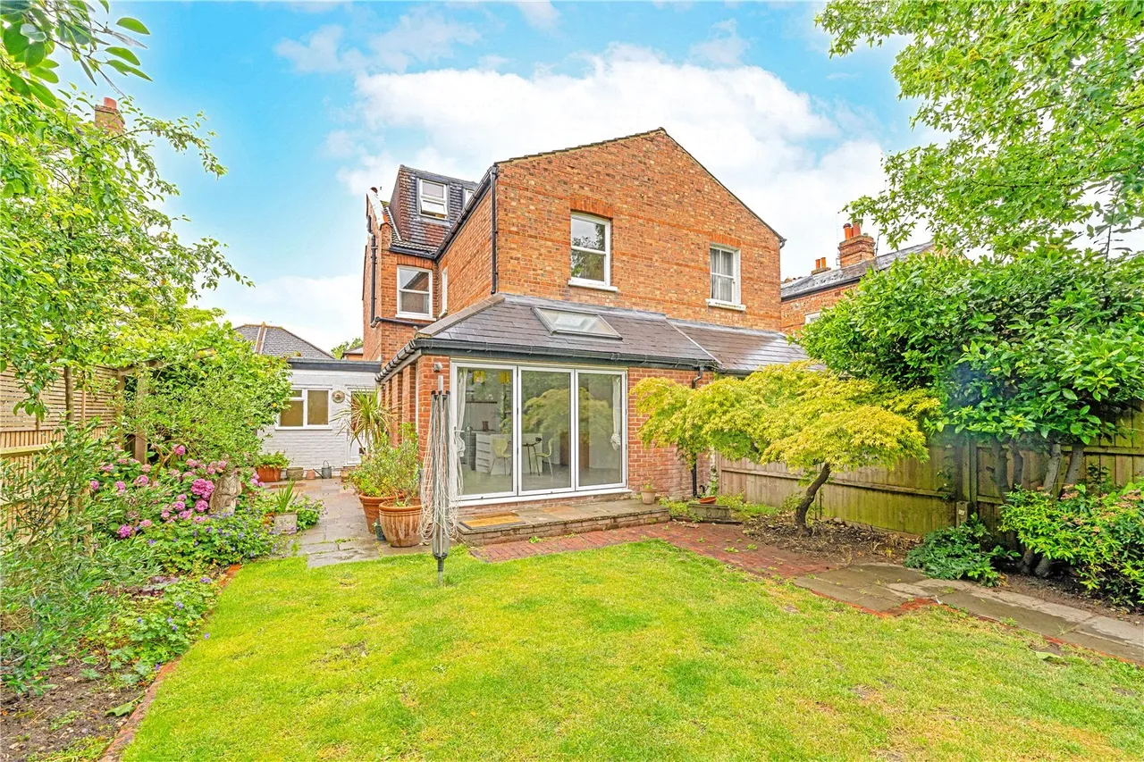 Belgrade Road, Hampton, TW12 2AZ, photo 9