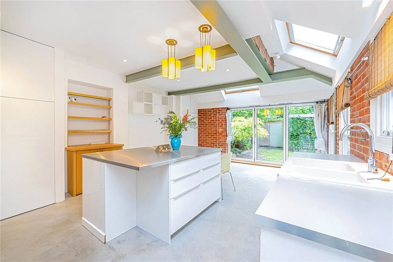 Belgrade Road, Hampton, TW12 2AZ, photo 2