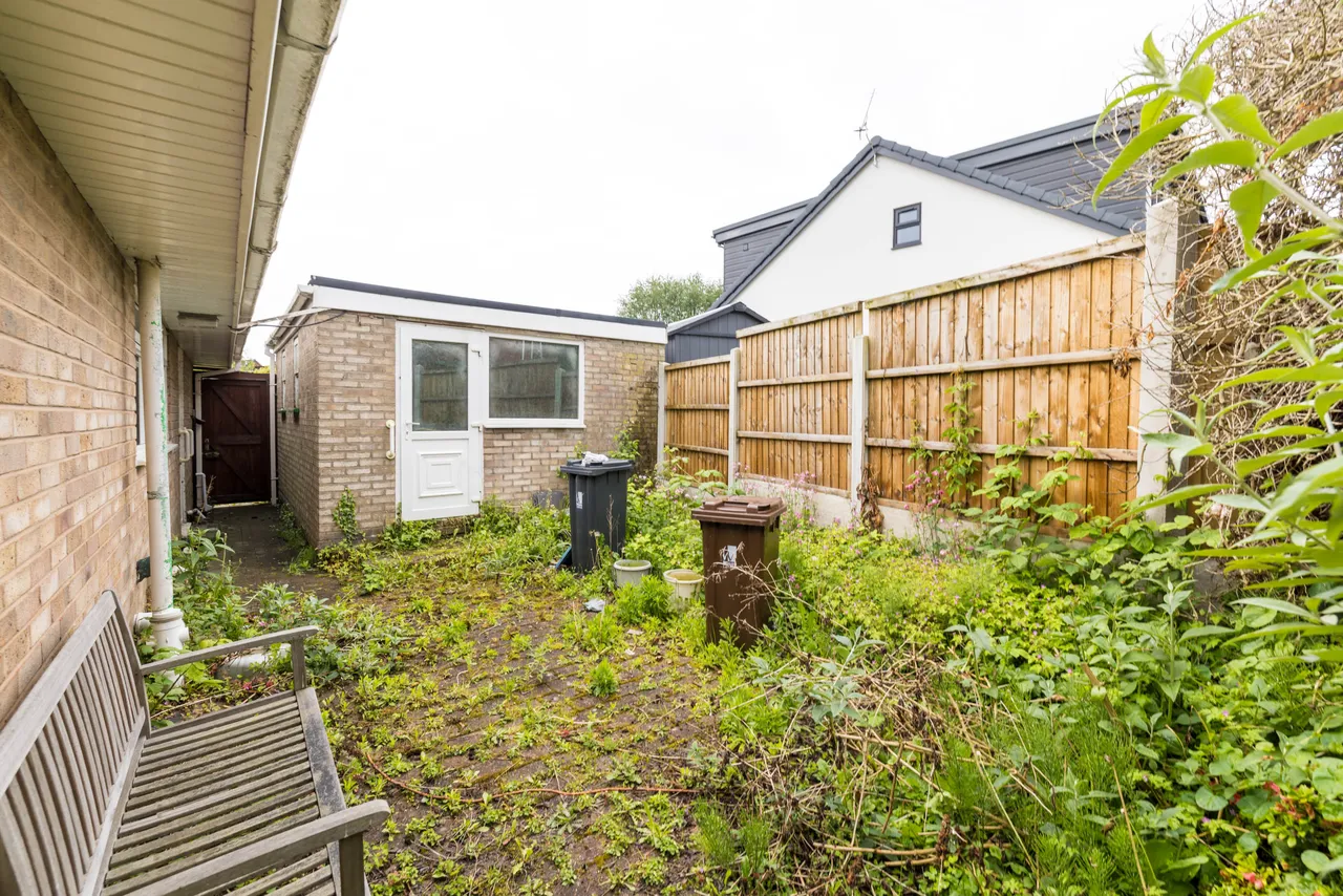 Ashbourne Avenue, Wigan, WN2, photo 2