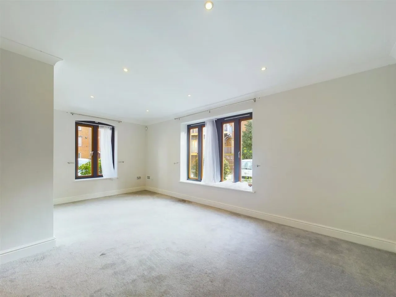 Foregate Street, Chester, Cheshire, CH1 1HJ, photo 2