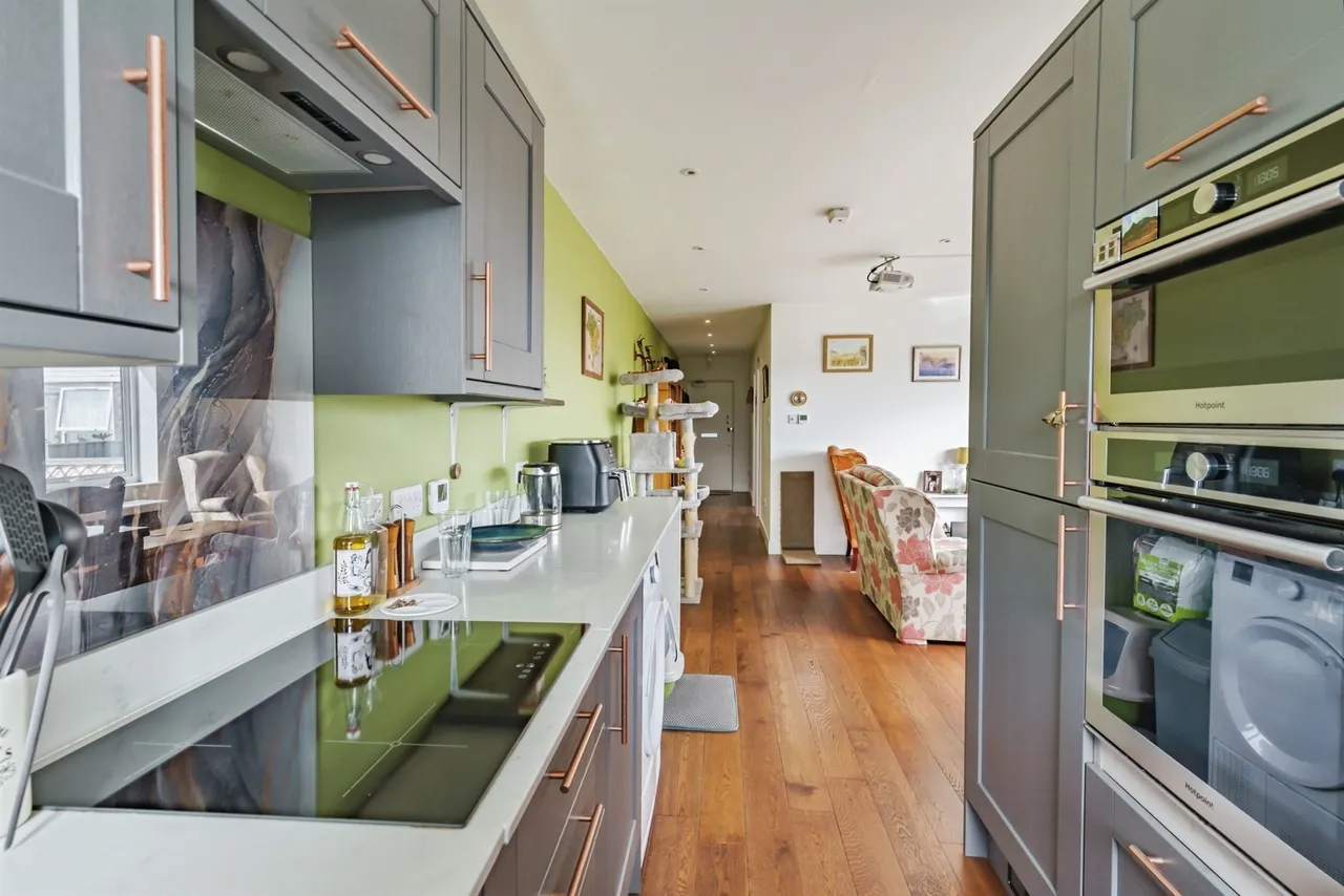 Silverdale Road, Burgess Hill, RH15, photo 4