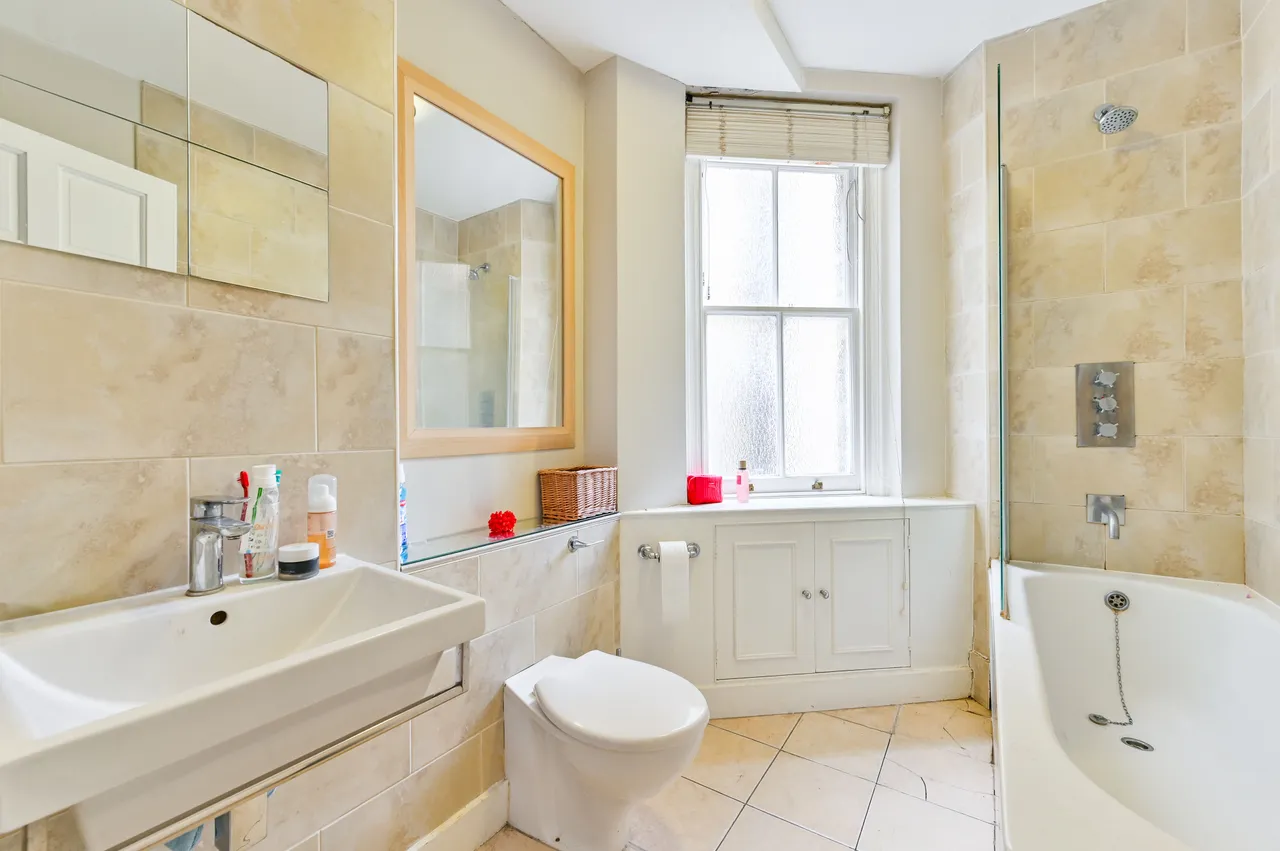 81 Clarence Gate Gardens, Glentworth Street, London, photo 4