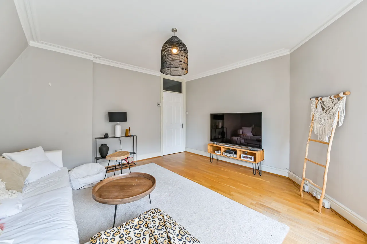 81 Clarence Gate Gardens, Glentworth Street, London, photo 3