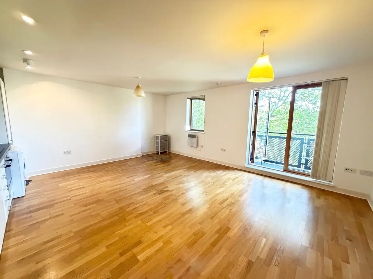 Roundwood Court, Bethnal Green, E2, photo 2