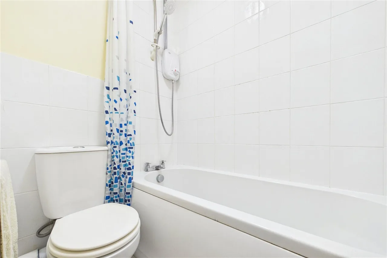 Sorrells Close, Chineham, RG24, photo 10