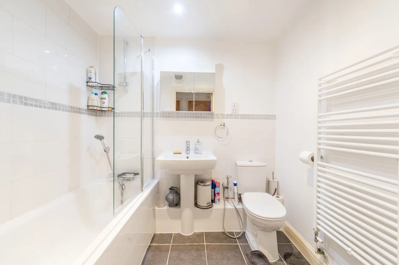 Flat 7, Cunard Court, Brightwen Grove, Stanmore, photo 9