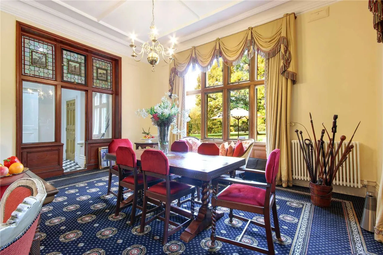 North Frith Park, Hadlow, Tonbridge, Kent, TN11 9QW, photo 6