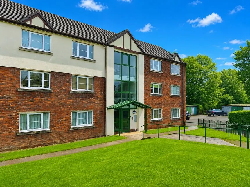 2 bed flat for sale — Lightley Close, Sandbach, Cheshire, CW11
