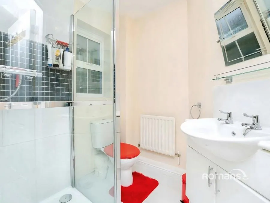 Crispin Way, Uxbridge, UB8, photo 4